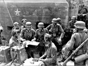 1941   После нападения фашистской Германии на СССР в Ирпене были сформированы истребительные отряды для борьбы с диверсантами, шпионами и парашютистами и для охраны предприятий и других объектов